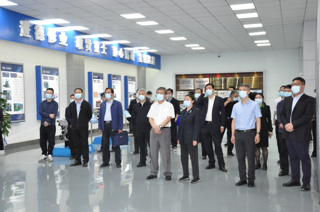 �й�����ʡί�칫�������鵽 BWIN��Ӯ���޷�չ����